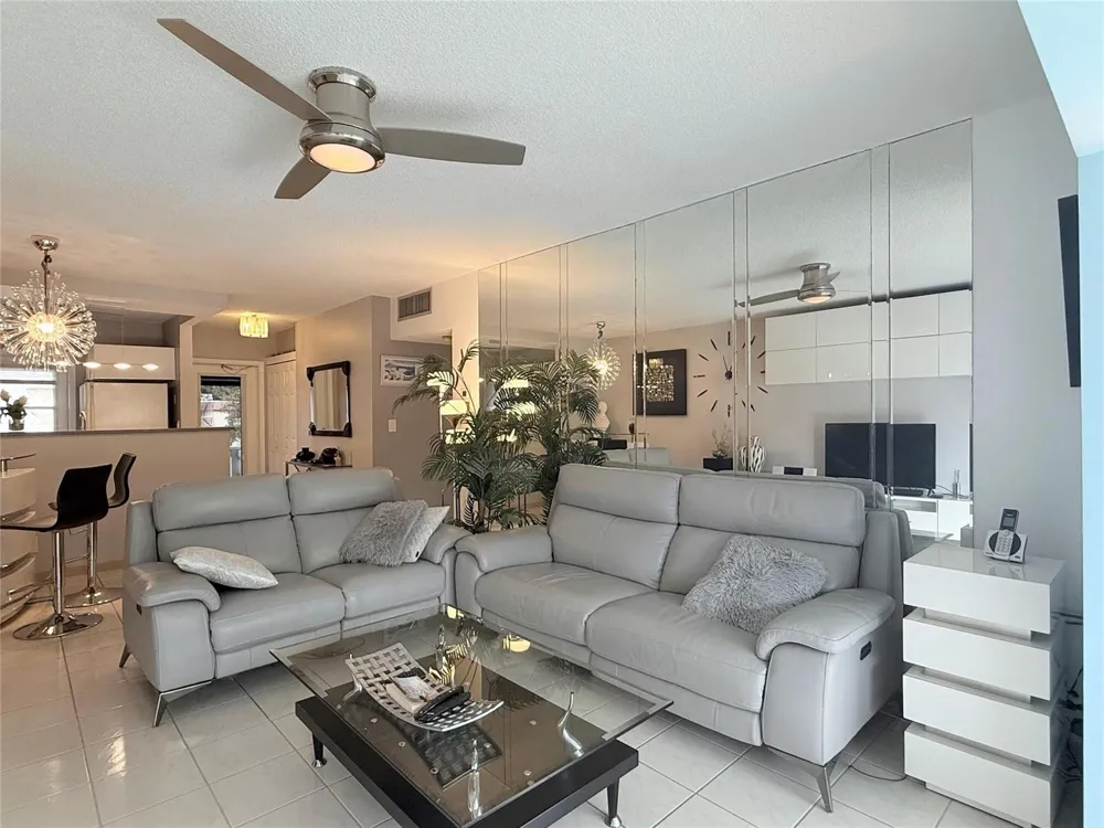 5171 W Oakland Park Boulevard #312 Lauderdale Lakes, FL 33313