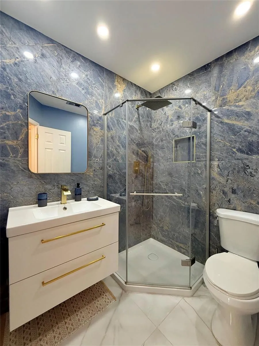 5171 W Oakland Park Boulevard #312 Lauderdale Lakes, FL 33313