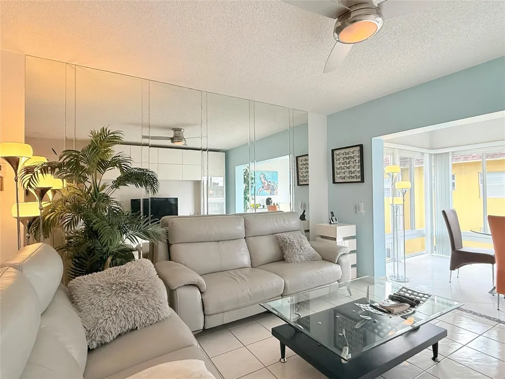 5171 W Oakland Park Boulevard #312 Lauderdale Lakes, FL 33313