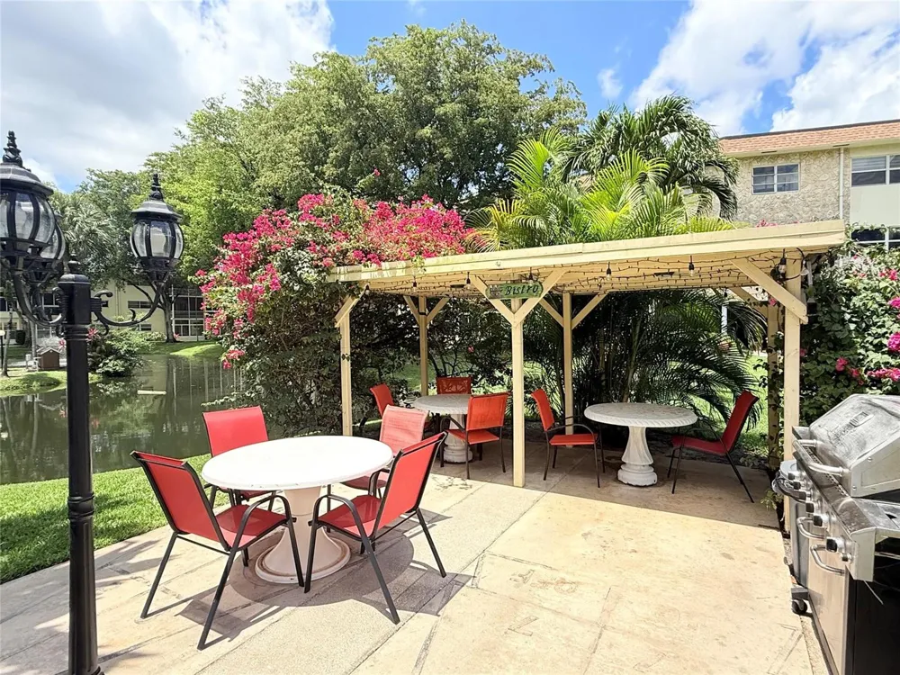 5171 W Oakland Park Boulevard #312 Lauderdale Lakes, FL 33313