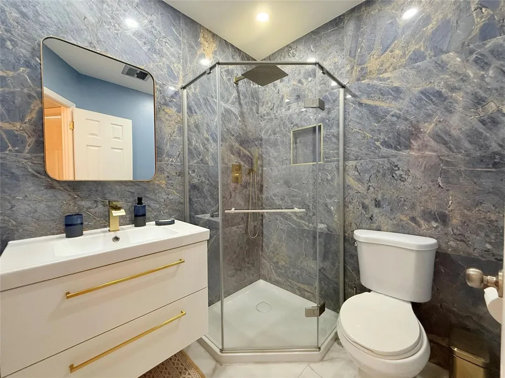 5171 W Oakland Park Boulevard #312 Lauderdale Lakes, FL 33313