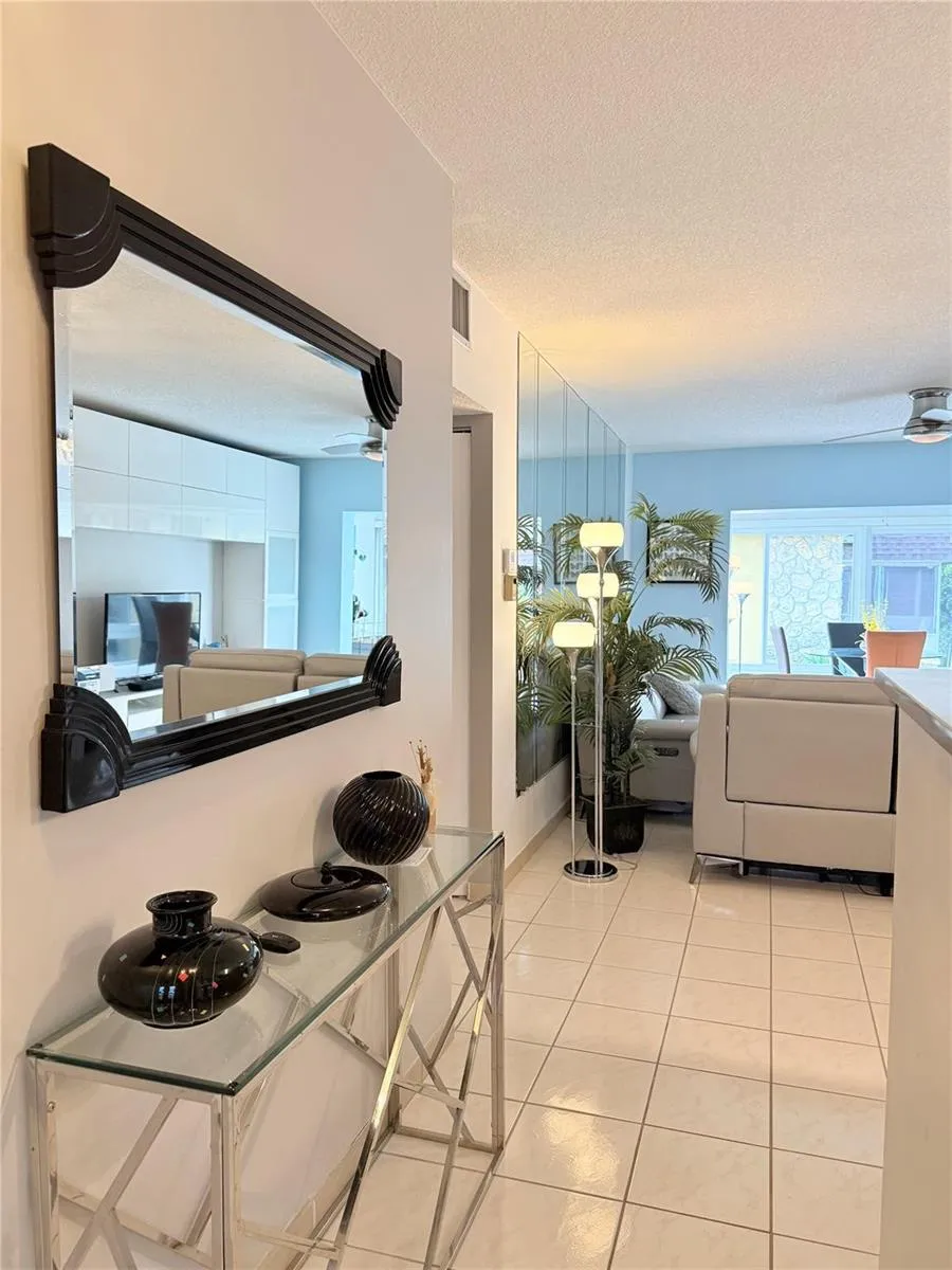5171 W Oakland Park Boulevard #312 Lauderdale Lakes, FL 33313