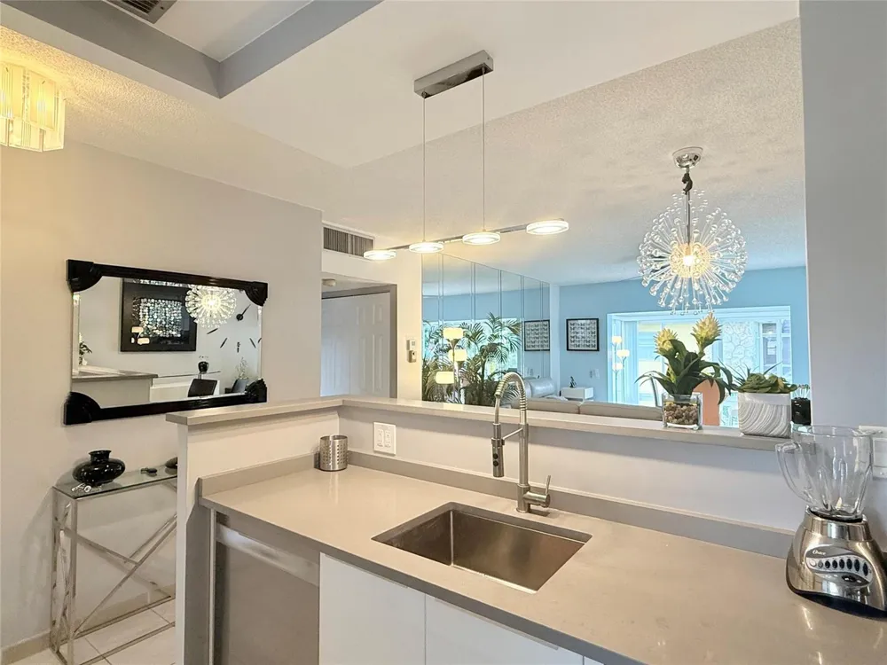 5171 W Oakland Park Boulevard #312 Lauderdale Lakes, FL 33313