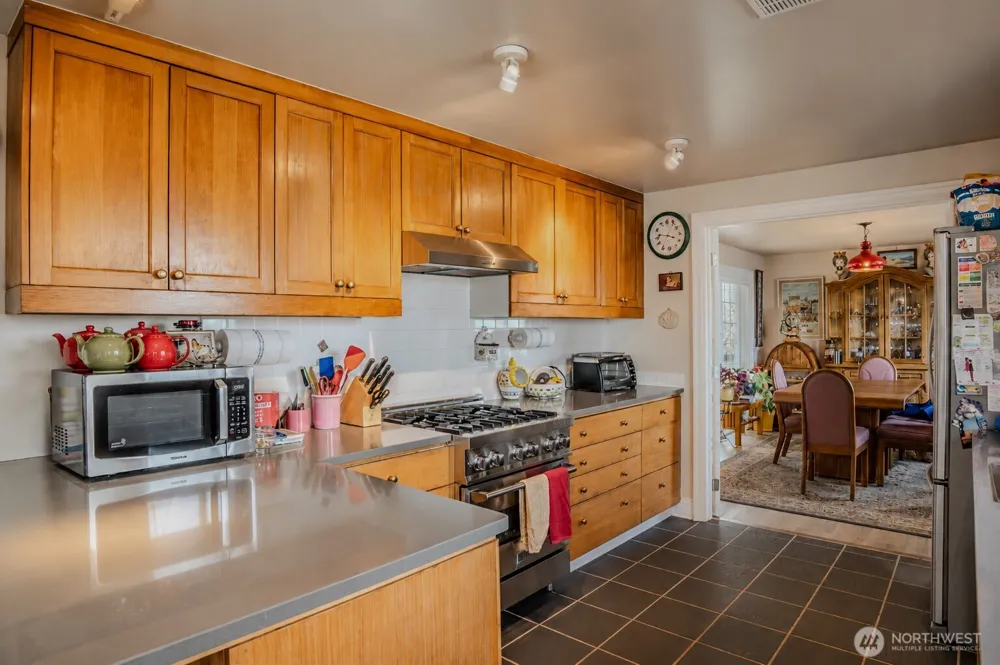 29720 Sandridge Road Ocean Park, WA 98640