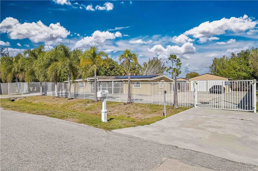 101 Lucille Avenue Fort Myers, FL 33916