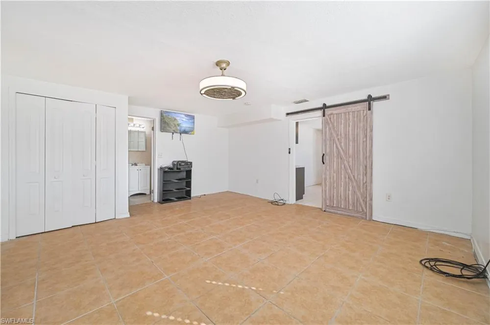 101 Lucille Avenue Fort Myers, FL 33916