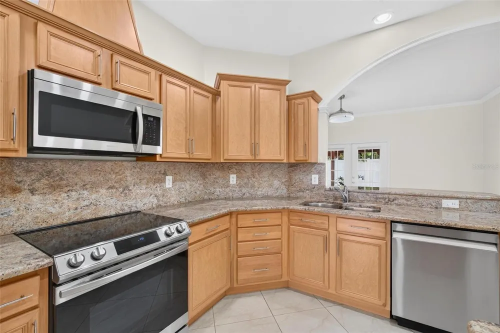 6026 113TH AVENUE Pinellas Park, FL 33782