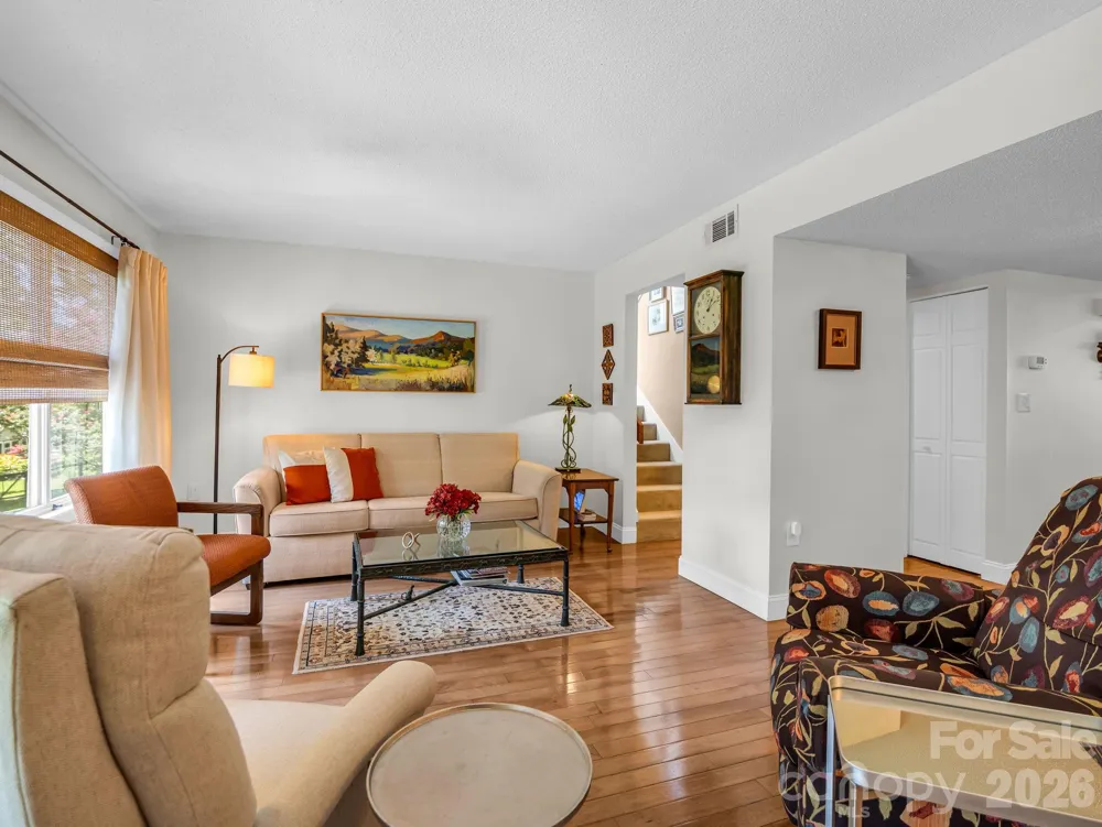 103 Shadowbrook Drive Asheville, NC 28805