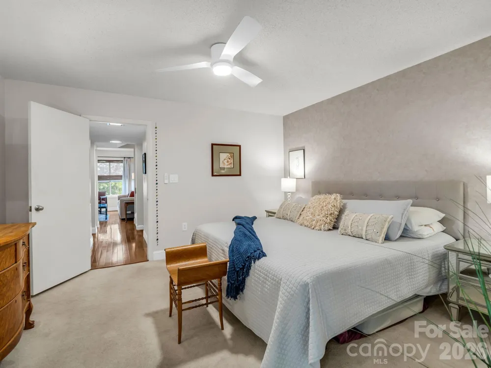 103 Shadowbrook Drive Asheville, NC 28805