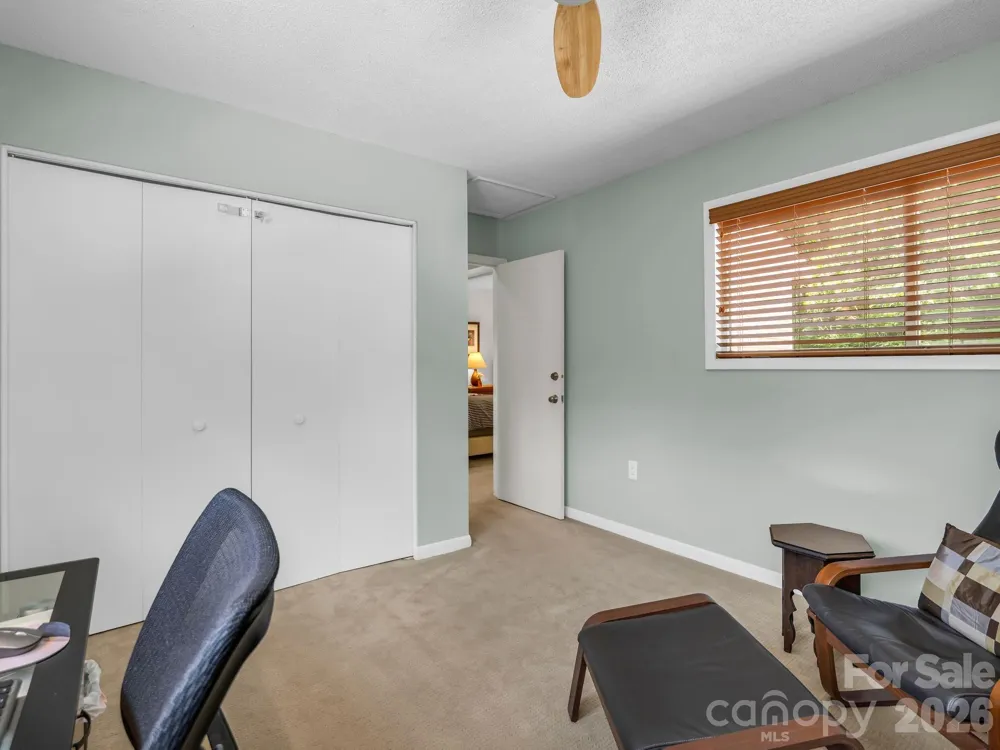 103 Shadowbrook Drive Asheville, NC 28805