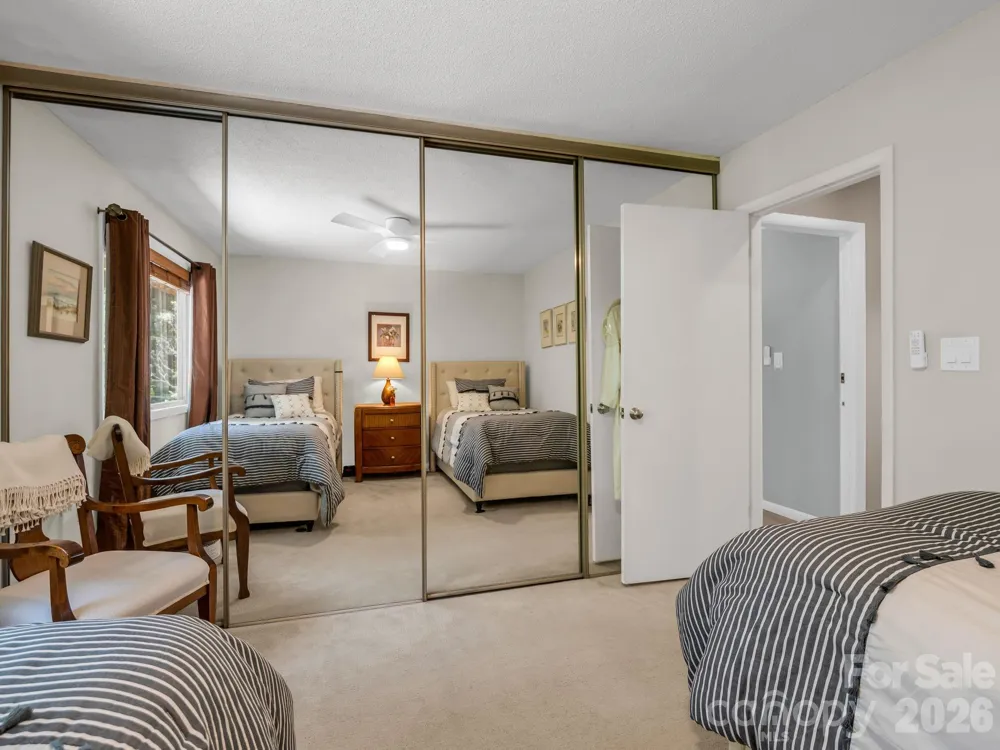 103 Shadowbrook Drive Asheville, NC 28805