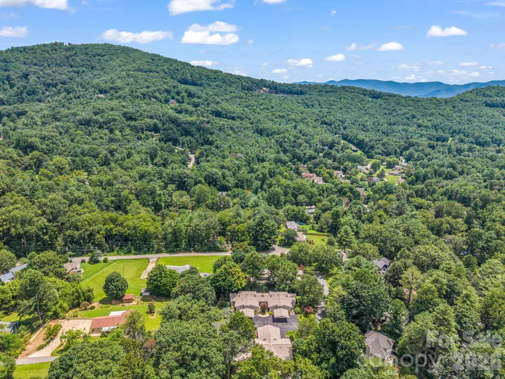 103 Shadowbrook Drive Asheville, NC 28805