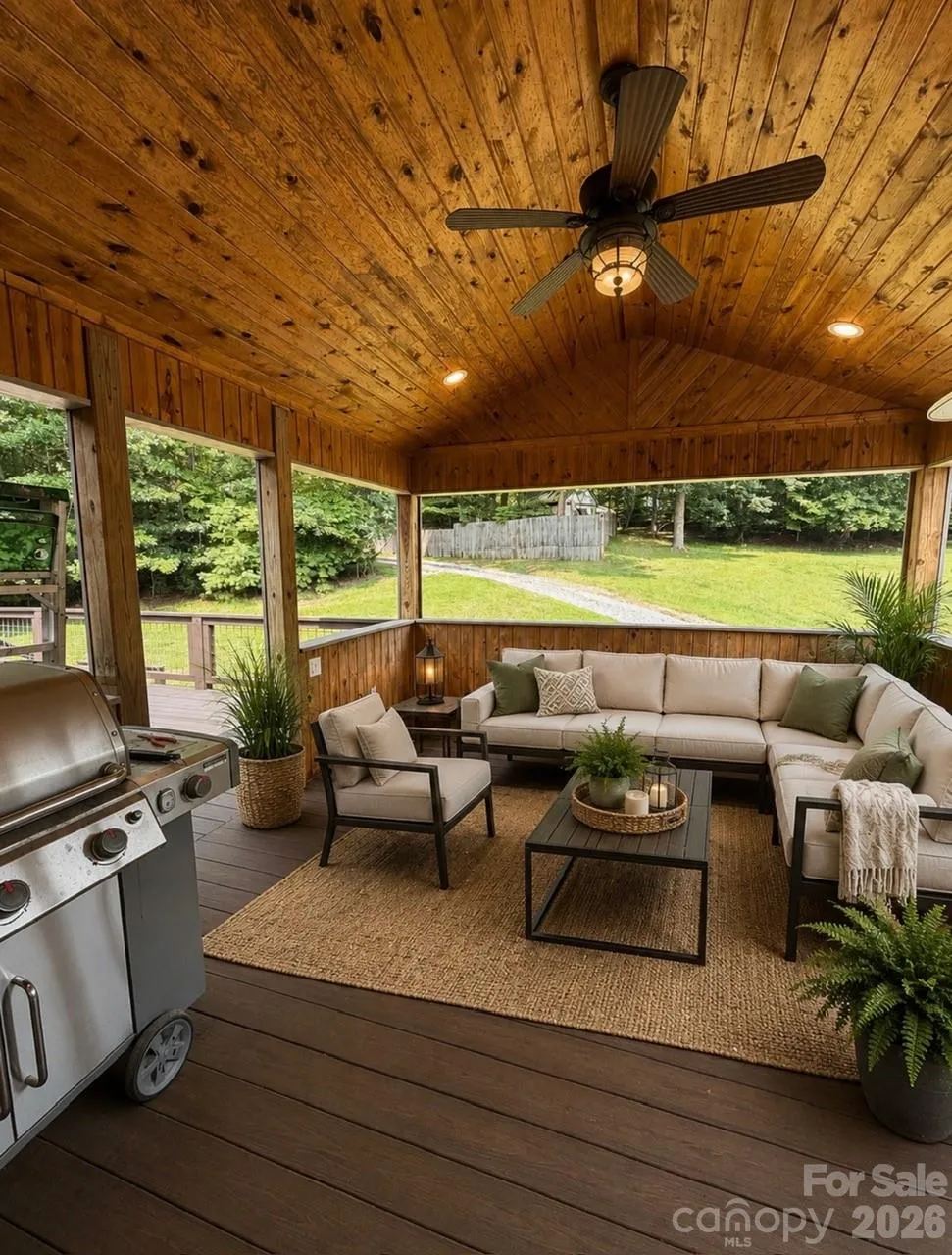 80 Hidden Bluff Lane Horse Shoe, NC 28742
