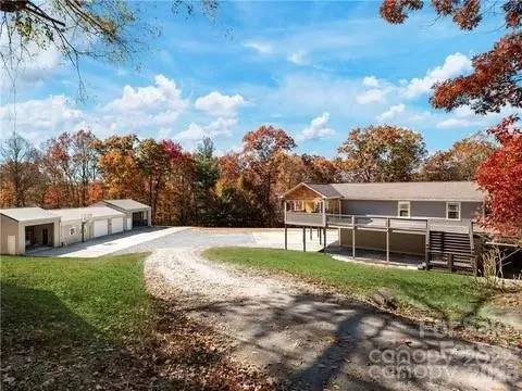 80 Hidden Bluff Lane Horse Shoe, NC 28742