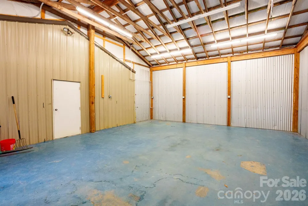 80 Hidden Bluff Lane Horse Shoe, NC 28742