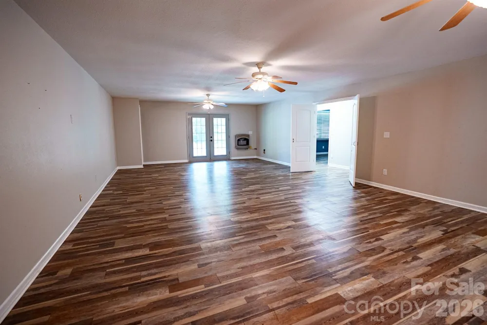 80 Hidden Bluff Lane Horse Shoe, NC 28742
