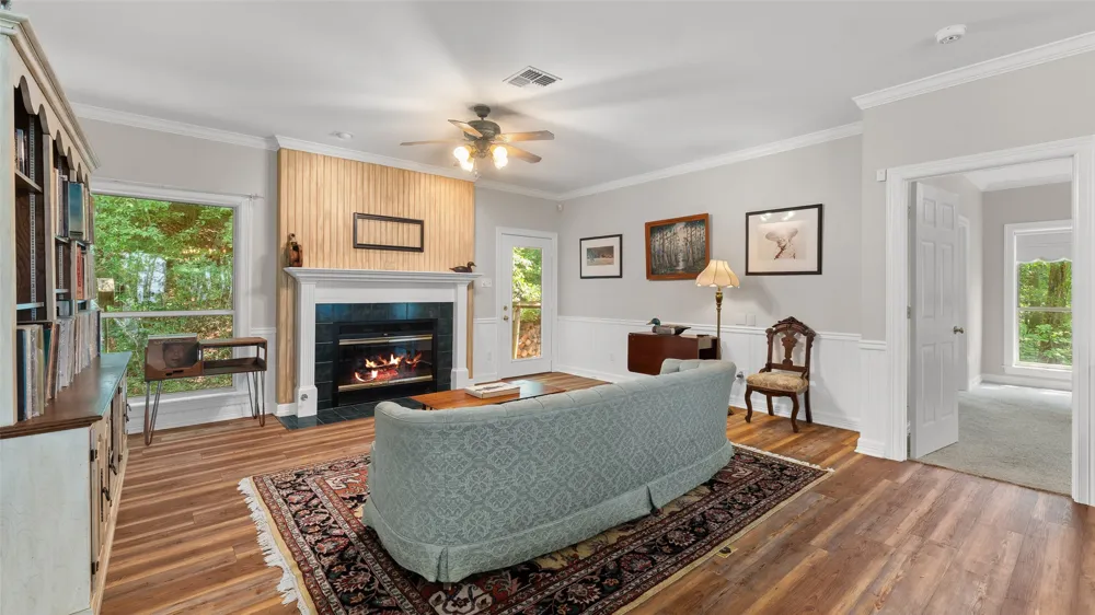 10129 Hudson Road Mooringsport, LA 71060