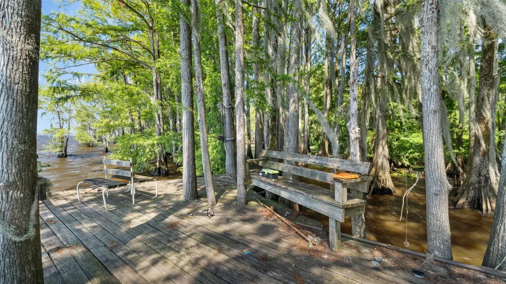 10129 Hudson Road Mooringsport, LA 71060