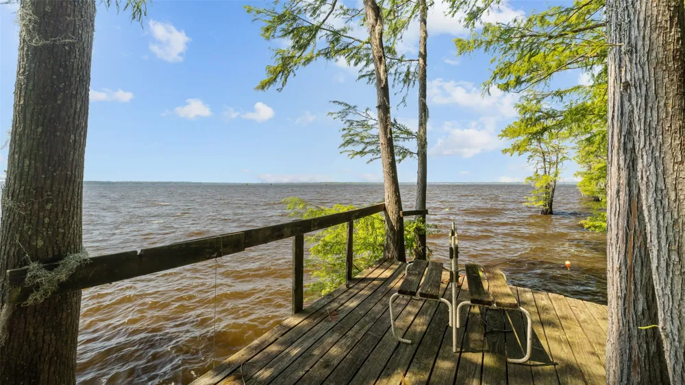 10129 Hudson Road Mooringsport, LA 71060