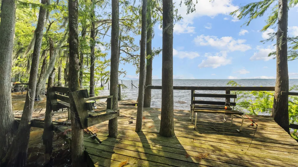 10129 Hudson Road Mooringsport, LA 71060