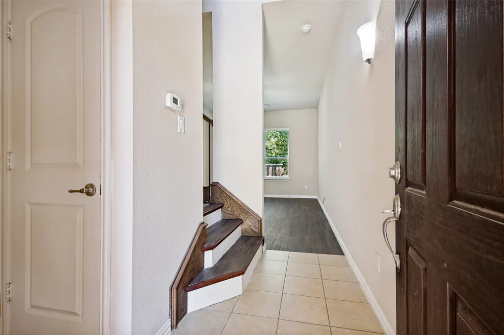 241 Barrington Lane Lewisville, TX 75067