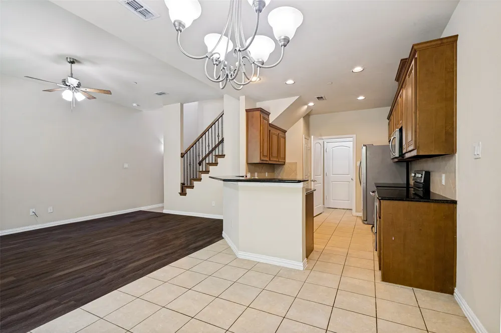 241 Barrington Lane Lewisville, TX 75067