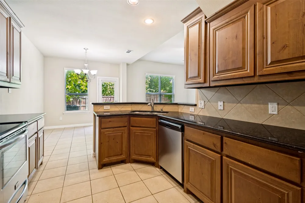 241 Barrington Lane Lewisville, TX 75067
