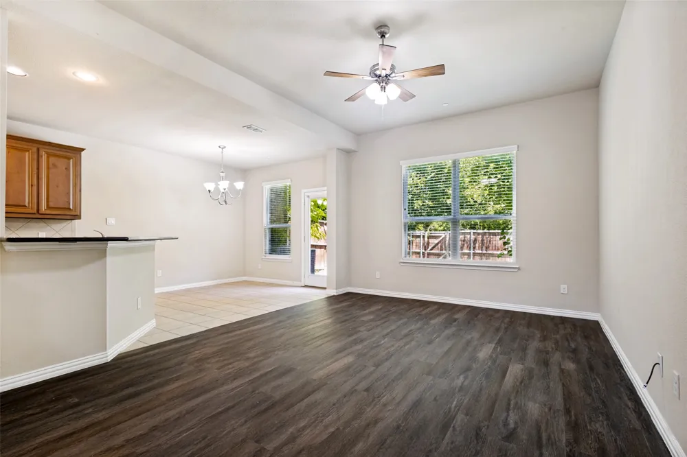 241 Barrington Lane Lewisville, TX 75067