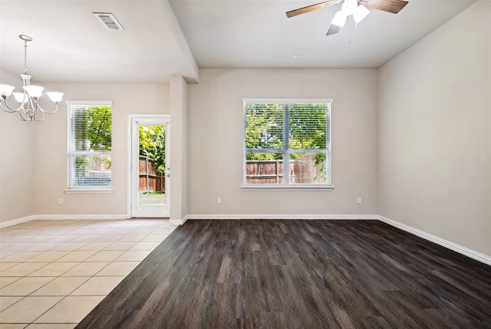 241 Barrington Lane Lewisville, TX 75067