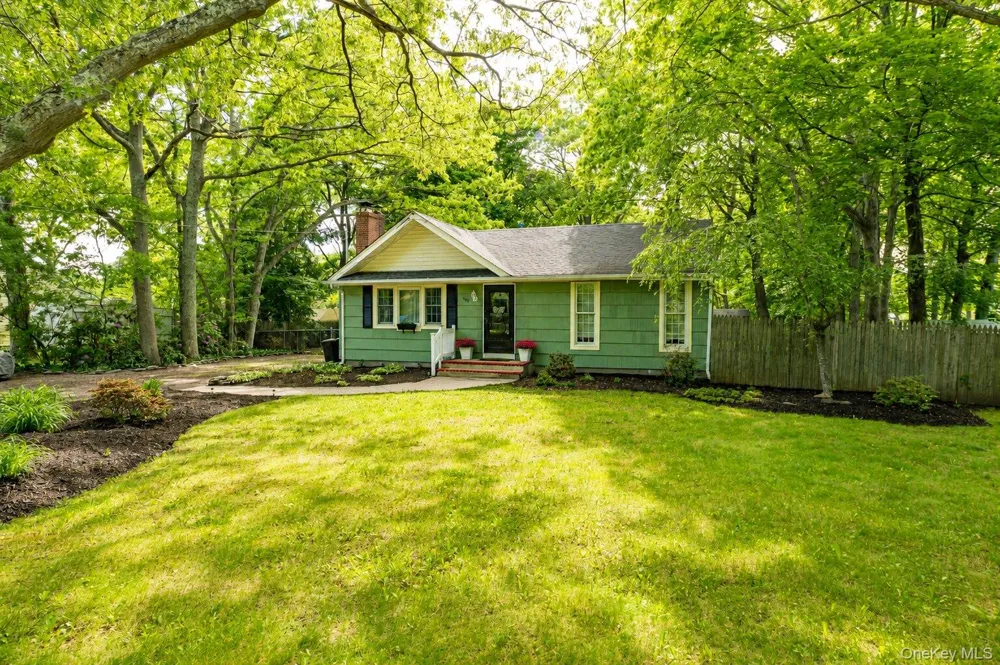 480 Miller Place Road Miller Place, NY 11764