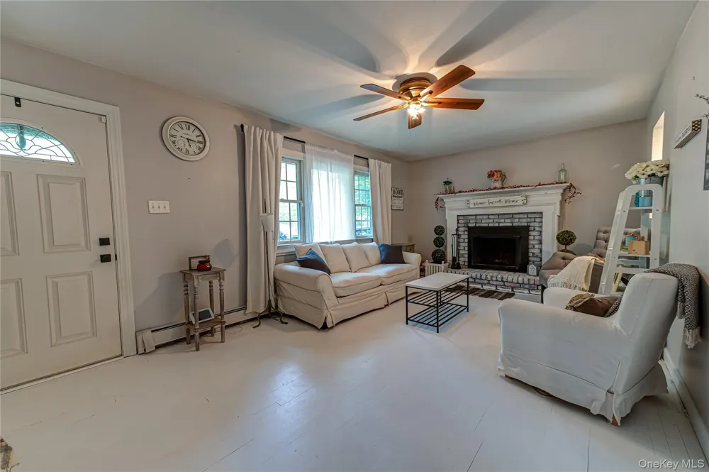 480 Miller Place Road Miller Place, NY 11764