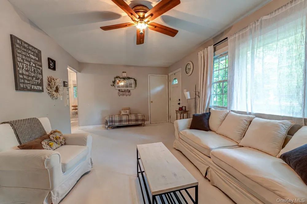 480 Miller Place Road Miller Place, NY 11764