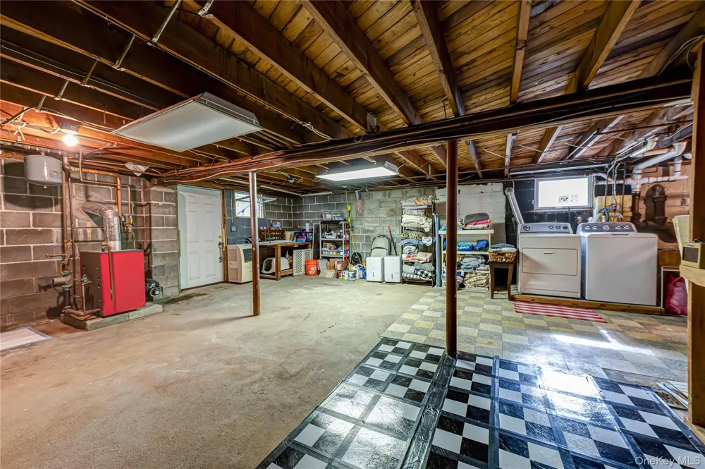 480 Miller Place Road Miller Place, NY 11764