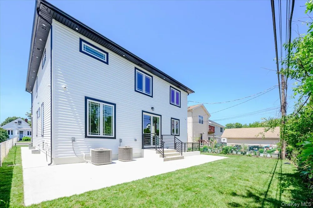 64 Landau Avenue Elmont, NY 11003