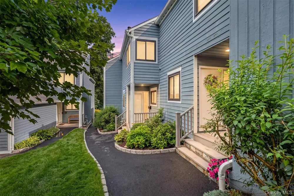 13 Timber Ridge Mount Kisco, NY 10549