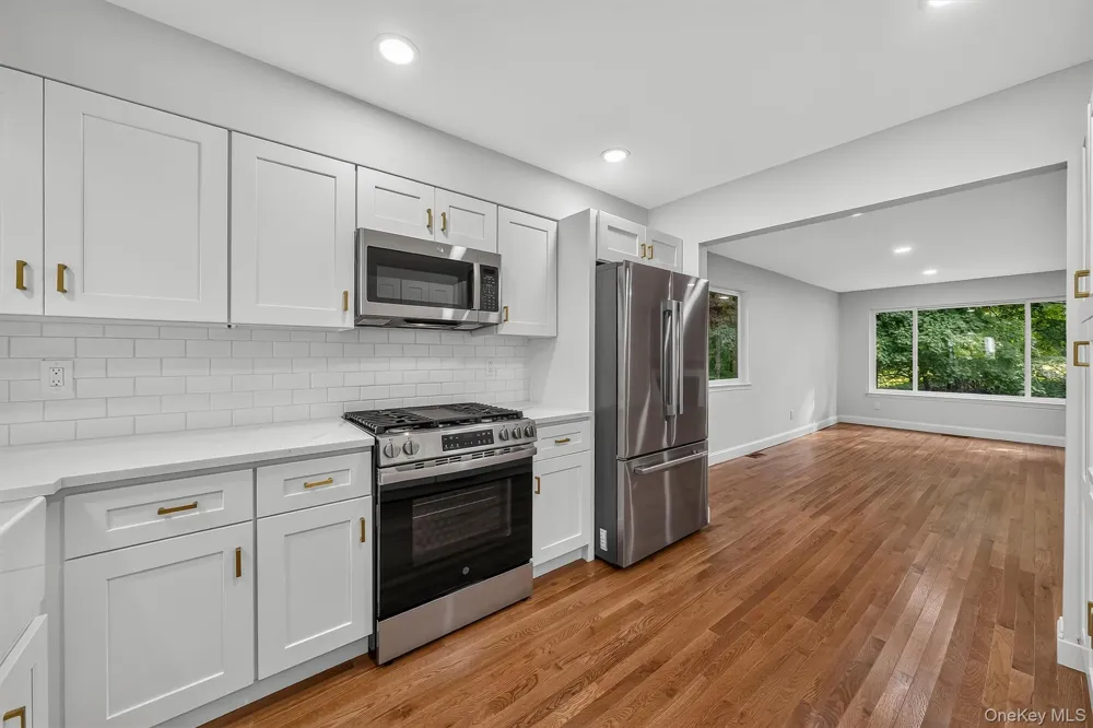 13 Timber Ridge Mount Kisco, NY 10549