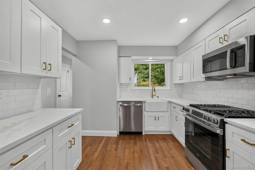 13 Timber Ridge Mount Kisco, NY 10549