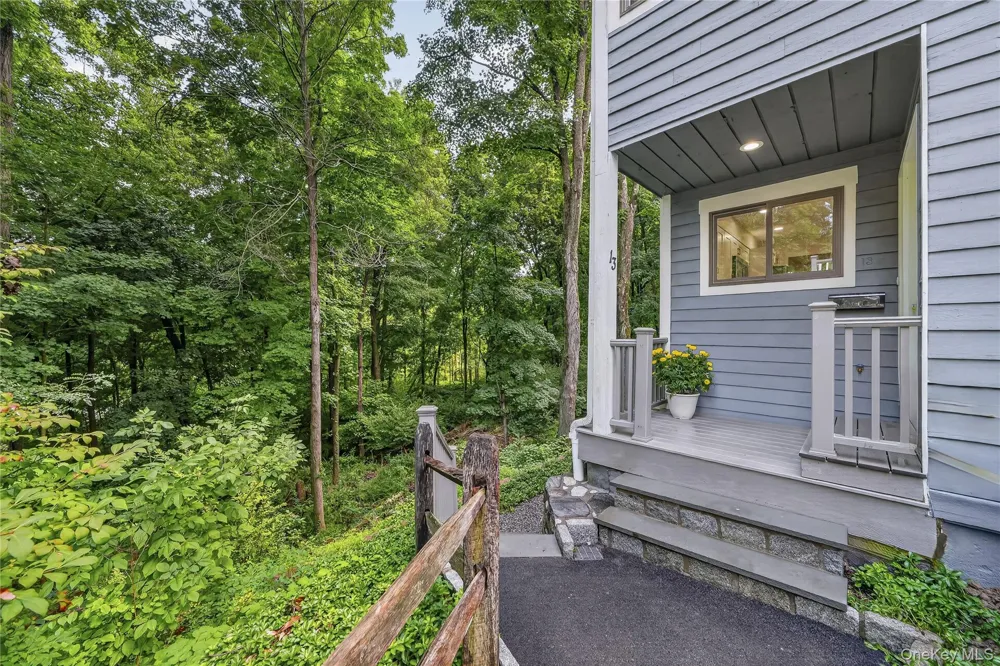 13 Timber Ridge Mount Kisco, NY 10549