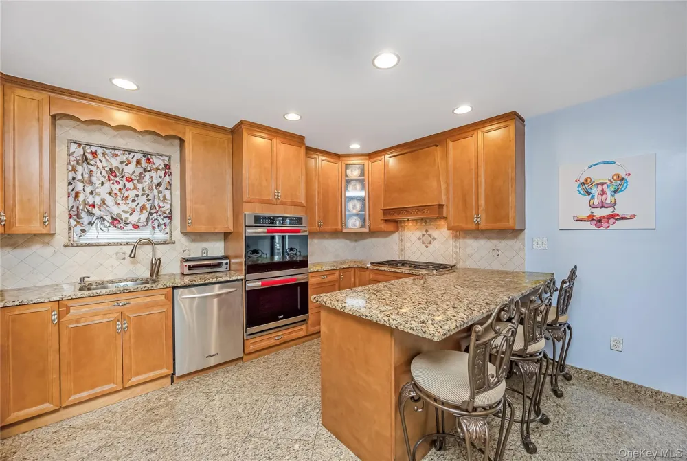 151-62 24th Road Whitestone, NY 11357