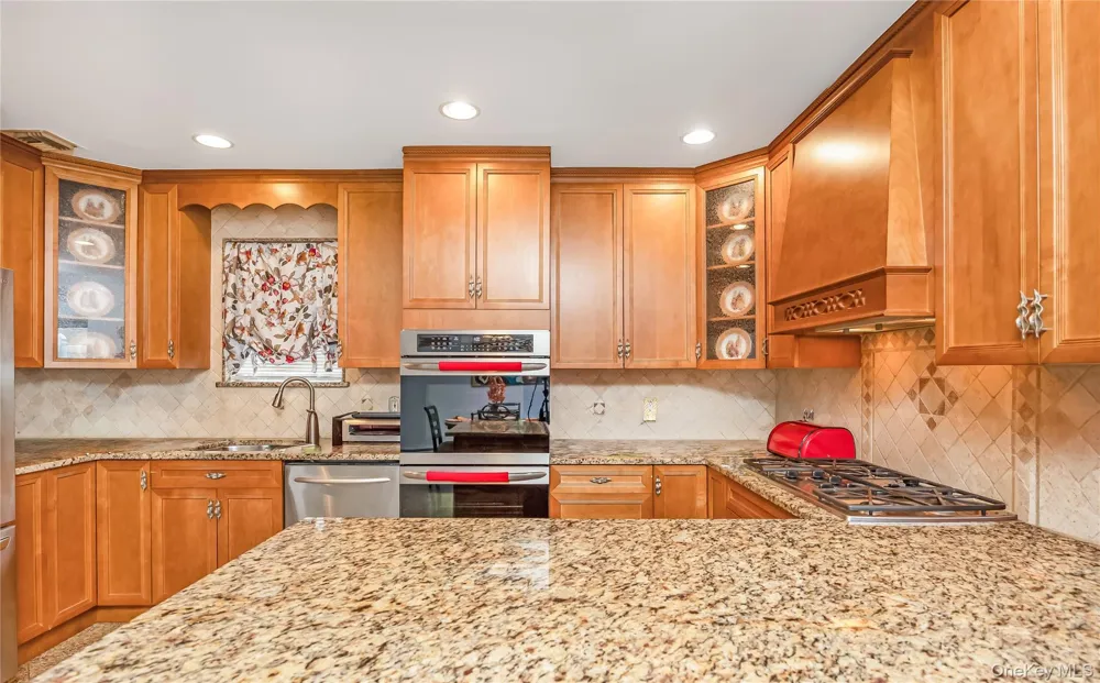 151-62 24th Road Whitestone, NY 11357