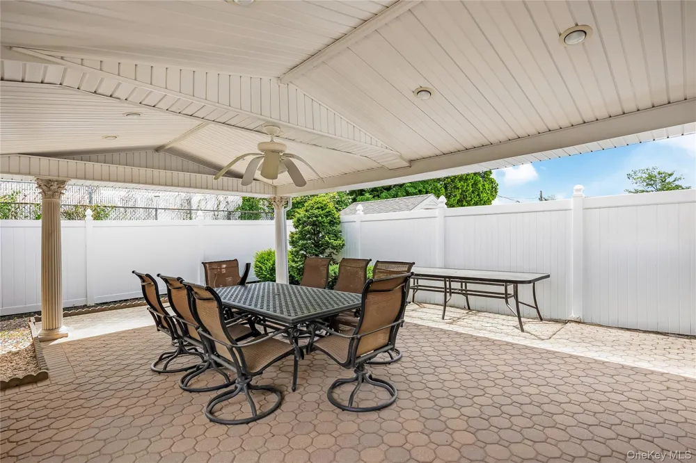 151-62 24th Road Whitestone, NY 11357