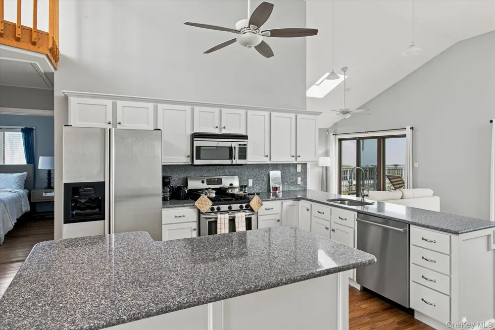 717 Dune Road Westhampton Dunes, NY 11978