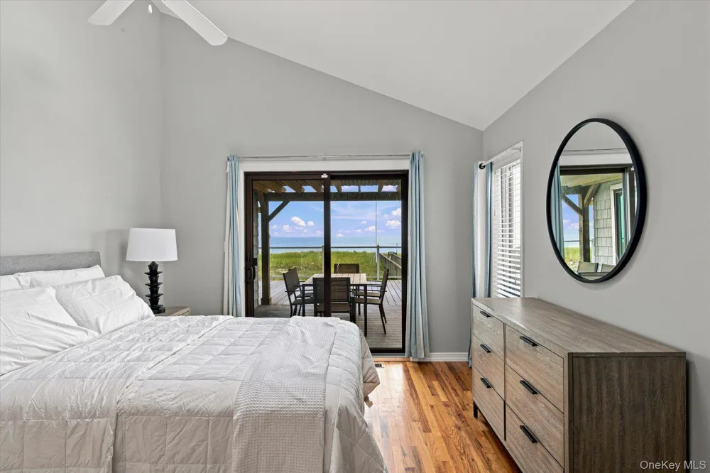 717 Dune Road Westhampton Dunes, NY 11978