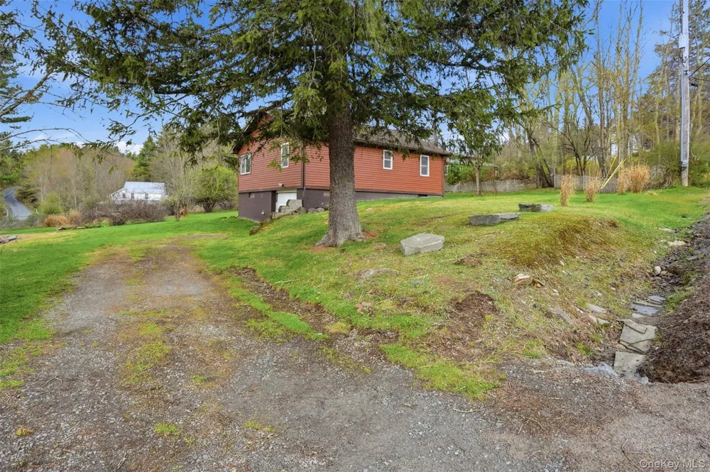 27 Old County Road Cochecton, NY 12726