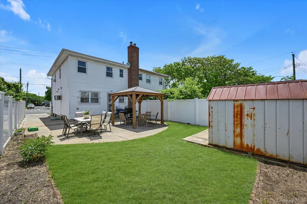 253-27 147th Avenue Rosedale, NY 11422
