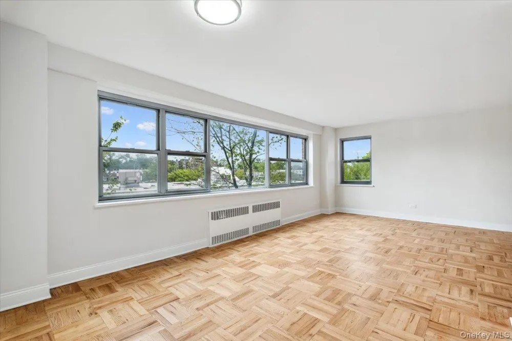 2 Washington Square #1G Larchmont, NY 10538