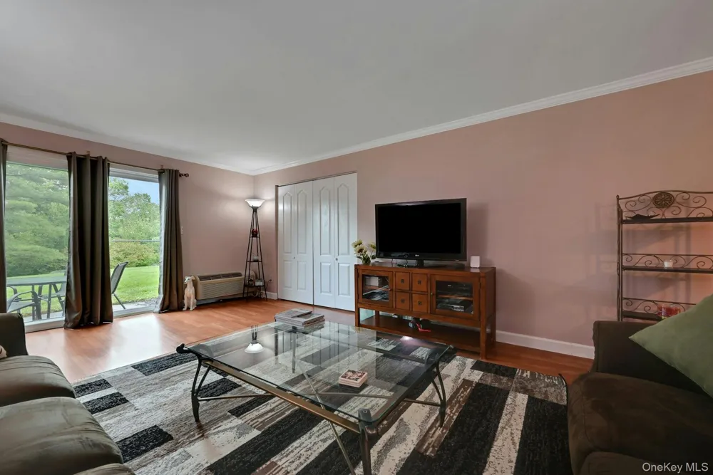 26 Kenneth Stuart #A Mohegan Lake, NY 10547