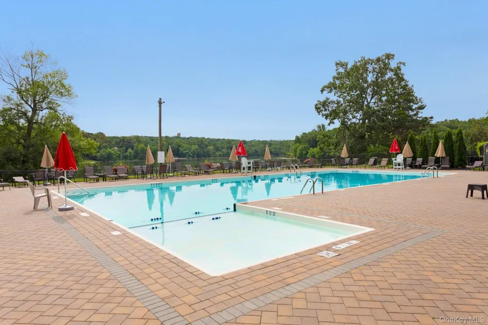 26 Kenneth Stuart #A Mohegan Lake, NY 10547