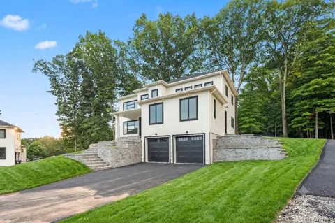 31 Argo Lane