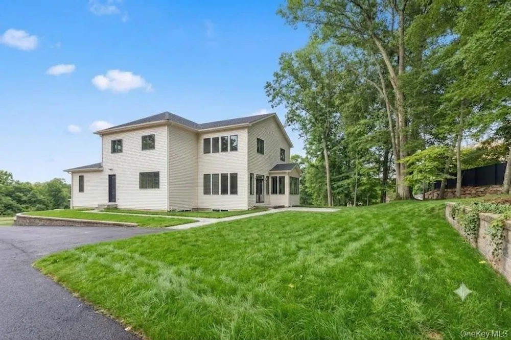 31 Argo Lane Monsey, NY 10977